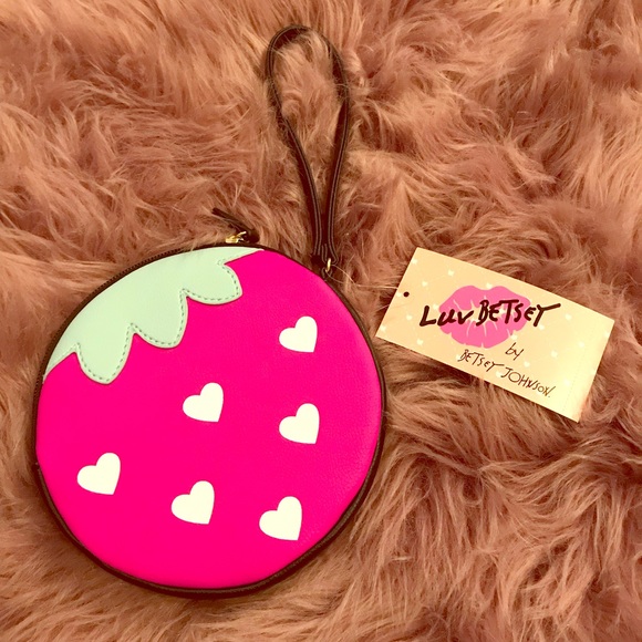 Betsey Johnson Handbags - 🆕Luv Betsey 🍓Berry Coin Purse🍓